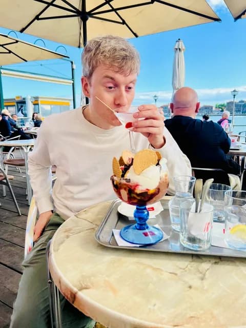 Logo de l'événement James Acaster