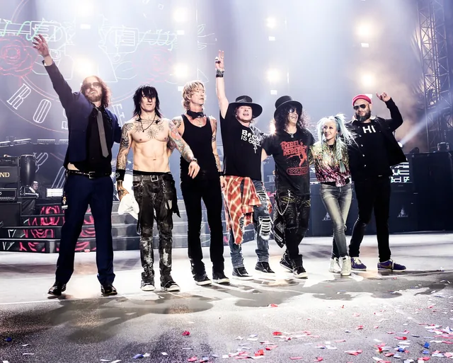 Logo GUNS N’ ROSES - WORLD TOUR 2026 - GUNS N' ROSES
